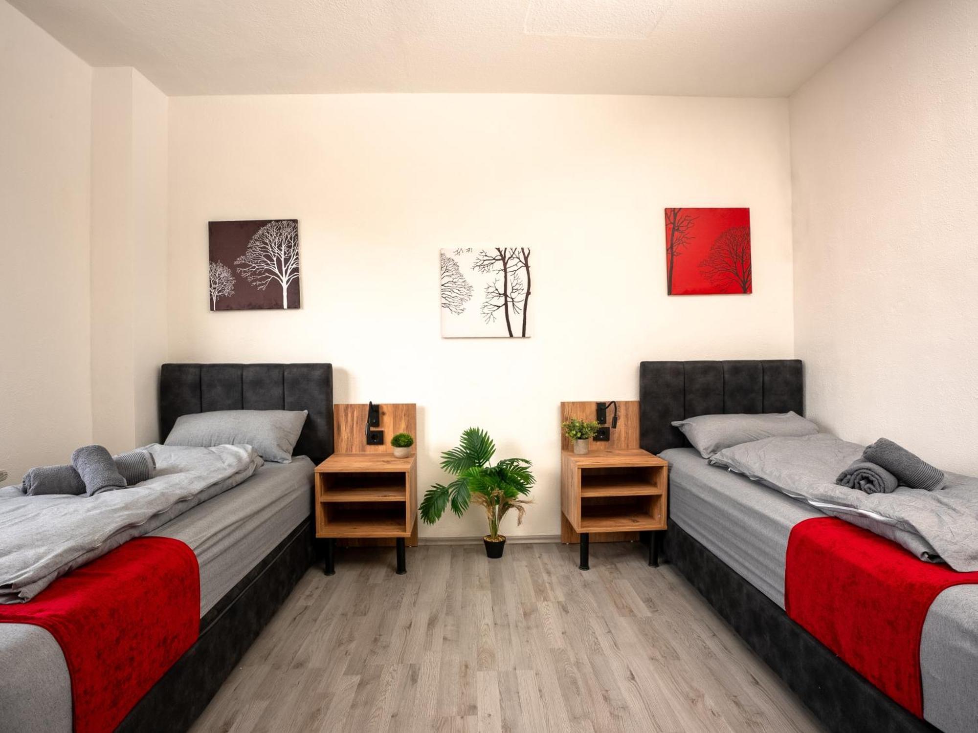 Serviceroom24 - Apartment 4 In Herten Wlan - Smart-Tv - 24-7 Check-In Und Kueche Exterior foto