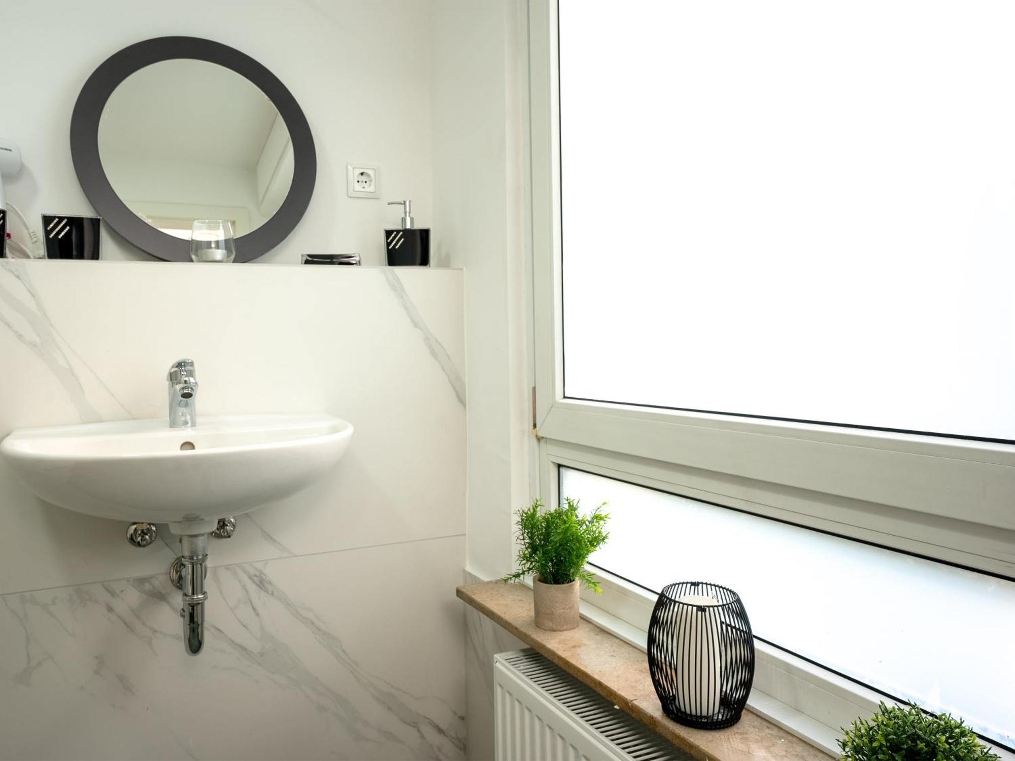 Serviceroom24 - Apartment 4 In Herten Wlan - Smart-Tv - 24-7 Check-In Und Kueche Exterior foto